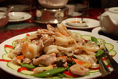 Pollo con guisantes 